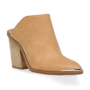 Nautry Pointed Toe PumpDV BY DOLCE VITA